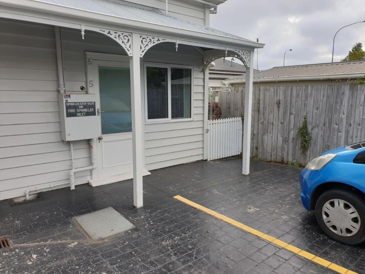 At Eden Park Motel Auckland Exterior foto